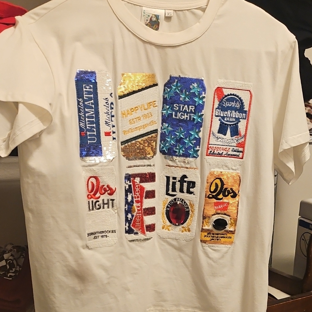 Graphic T-Shirt with Sequin Can Designs